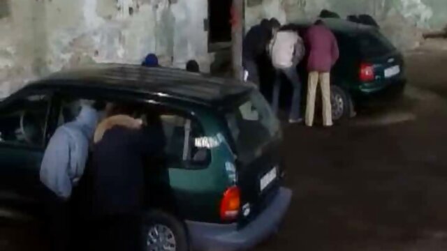 एक थरथानेवाला के न्यू सेक्सी हिंदी मूवी साथ युवा आकर्षक लड़की एल ।